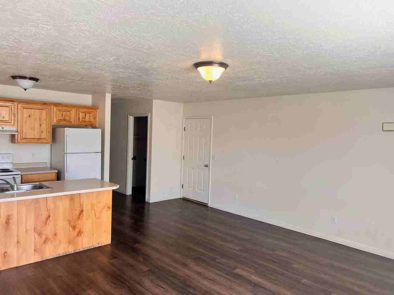 509 E Nichols Canyon Rd - Photo 4 of 25