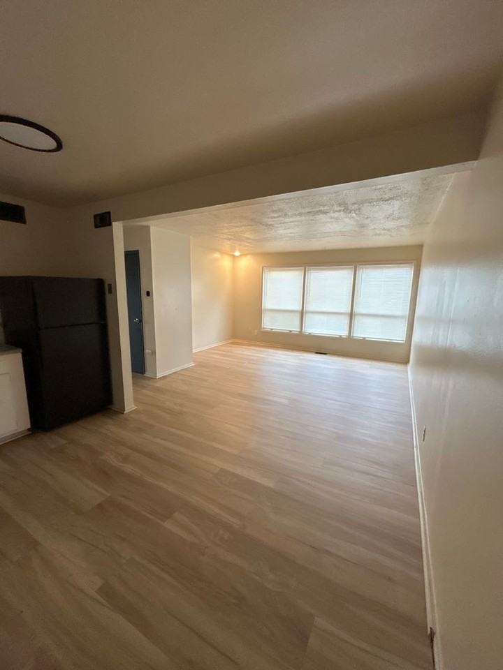 3725 Morganford Road - Photo 5 of 13