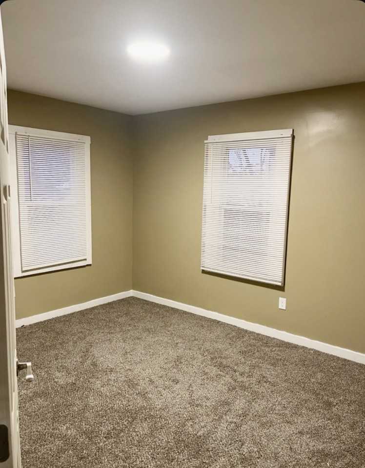 2435 Tyler St - Photo 6 of 8