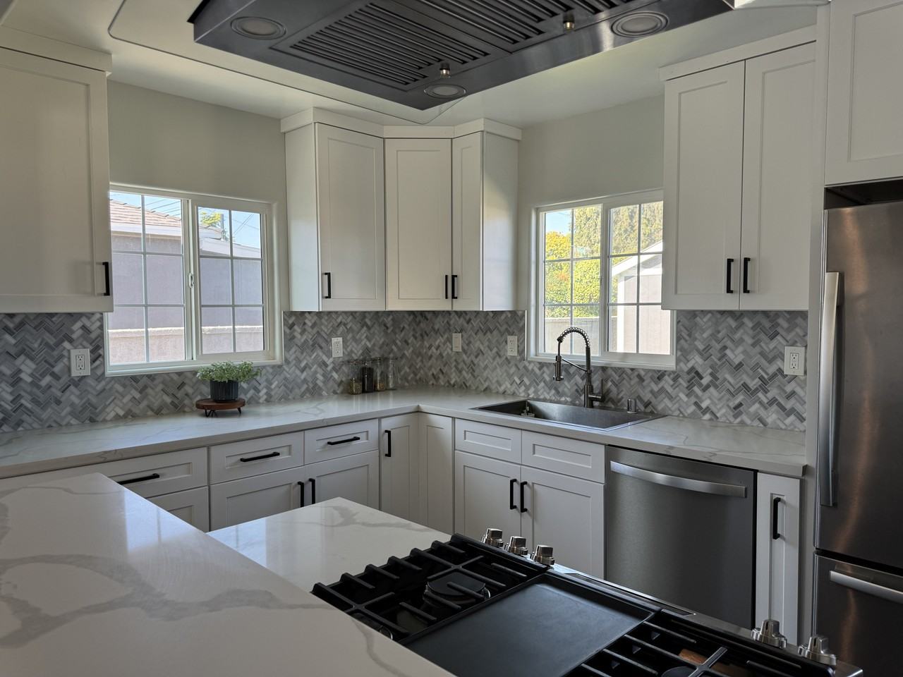 5152 Downey Ave - Photo 2 of 4