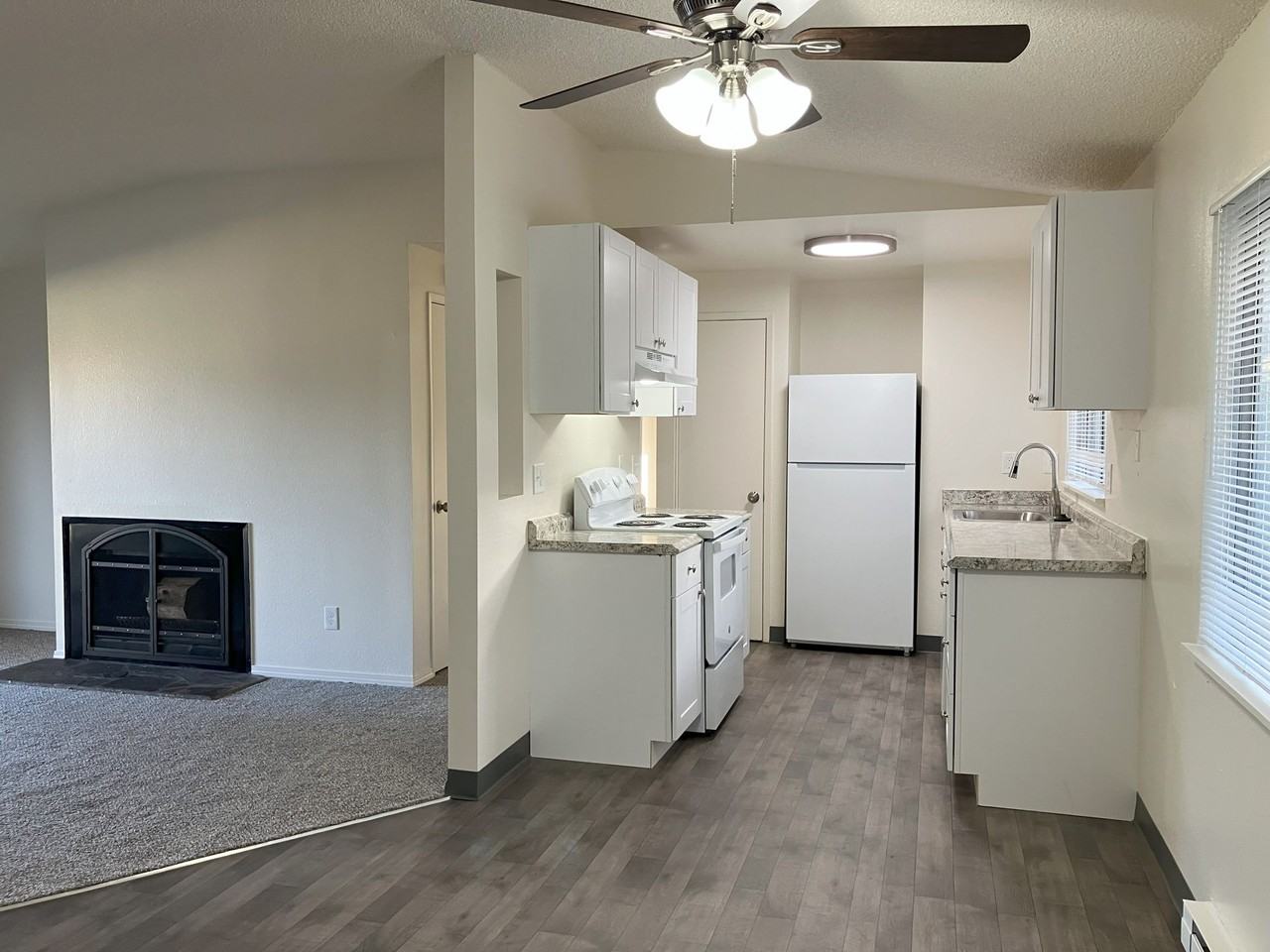 Dakota Knoll - Photo 3 of 25