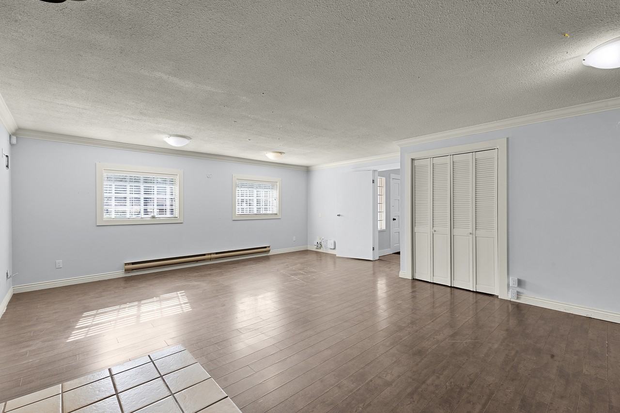 18781 74 Avenue - Photo 5 of 23