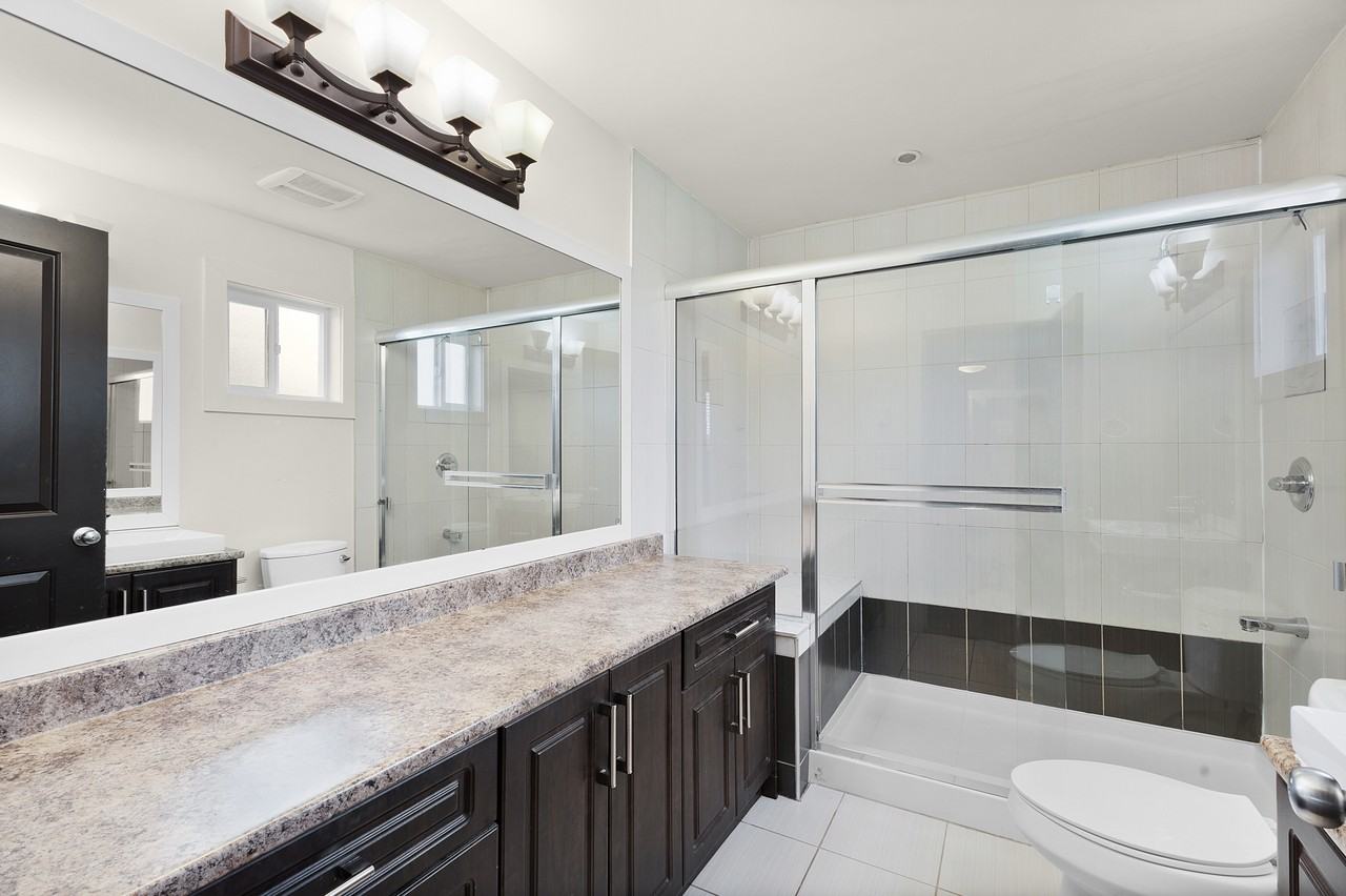 18781 74 Avenue - Photo 7 of 23