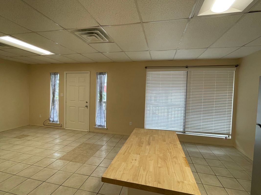 5712 Padre Blvd ##6 - Photo 5 of 18