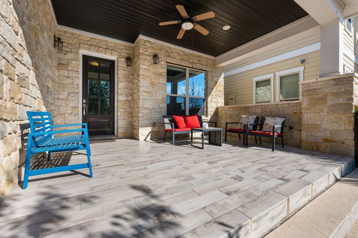 2816 Moreno St - Photo 3 of 3