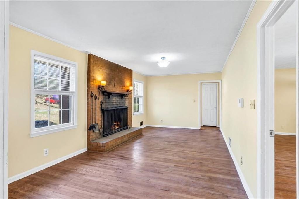 2338 Rockbridge Rd - Photo 5 of 33