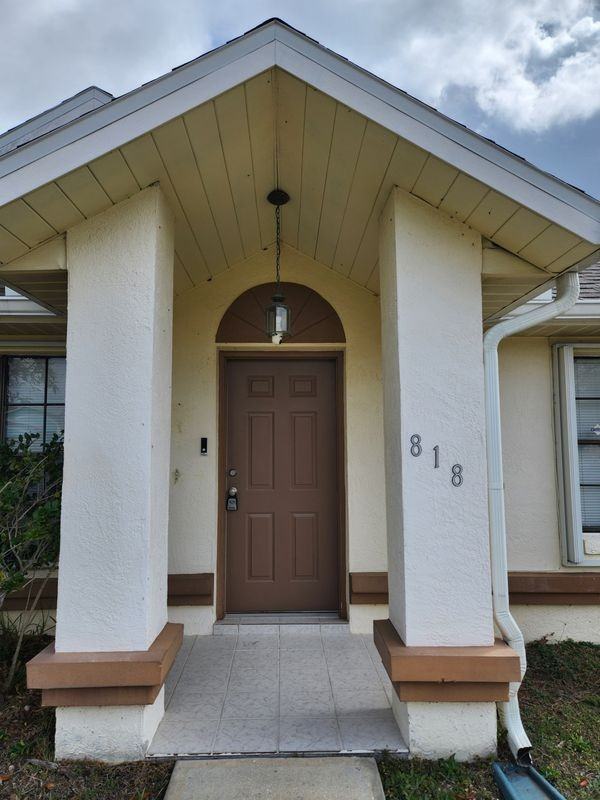 818 Seven Gables Cir Se - Photo 2 of 29