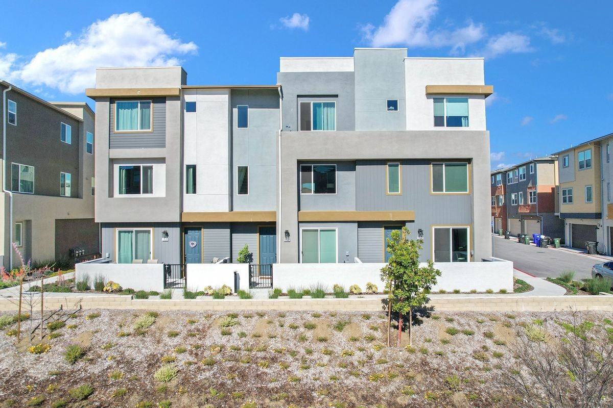 27586 Manzanita Way - Photo 2 of 25