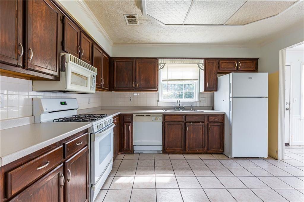 1330 Grayland Hills Trl - Photo 6 of 31