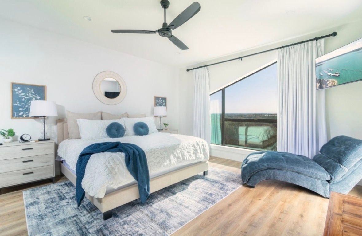 1947 Live Oak Dr - Photo 5 of 16