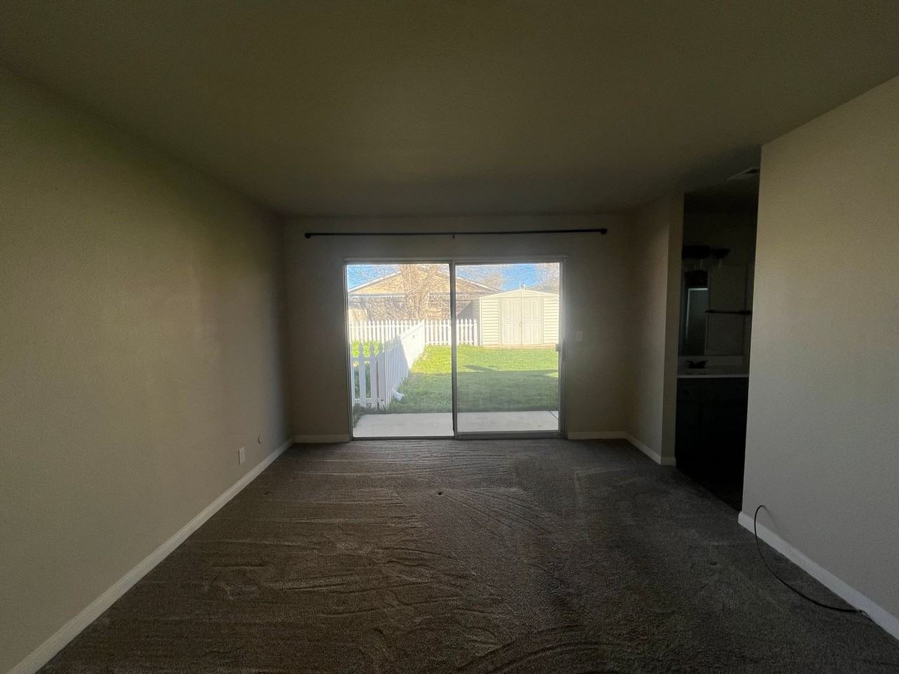 1008 Cypress Way - Photo 4 of 10