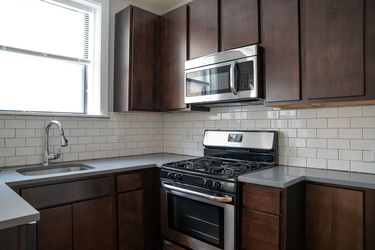 Ainslie Park - Photo 7 of 22