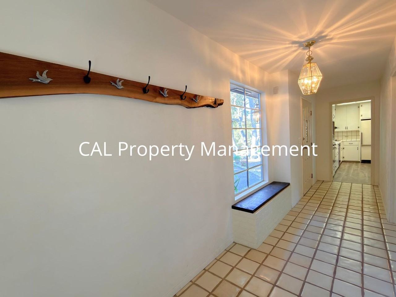 1043 Ortega Rd - Photo 2 of 29