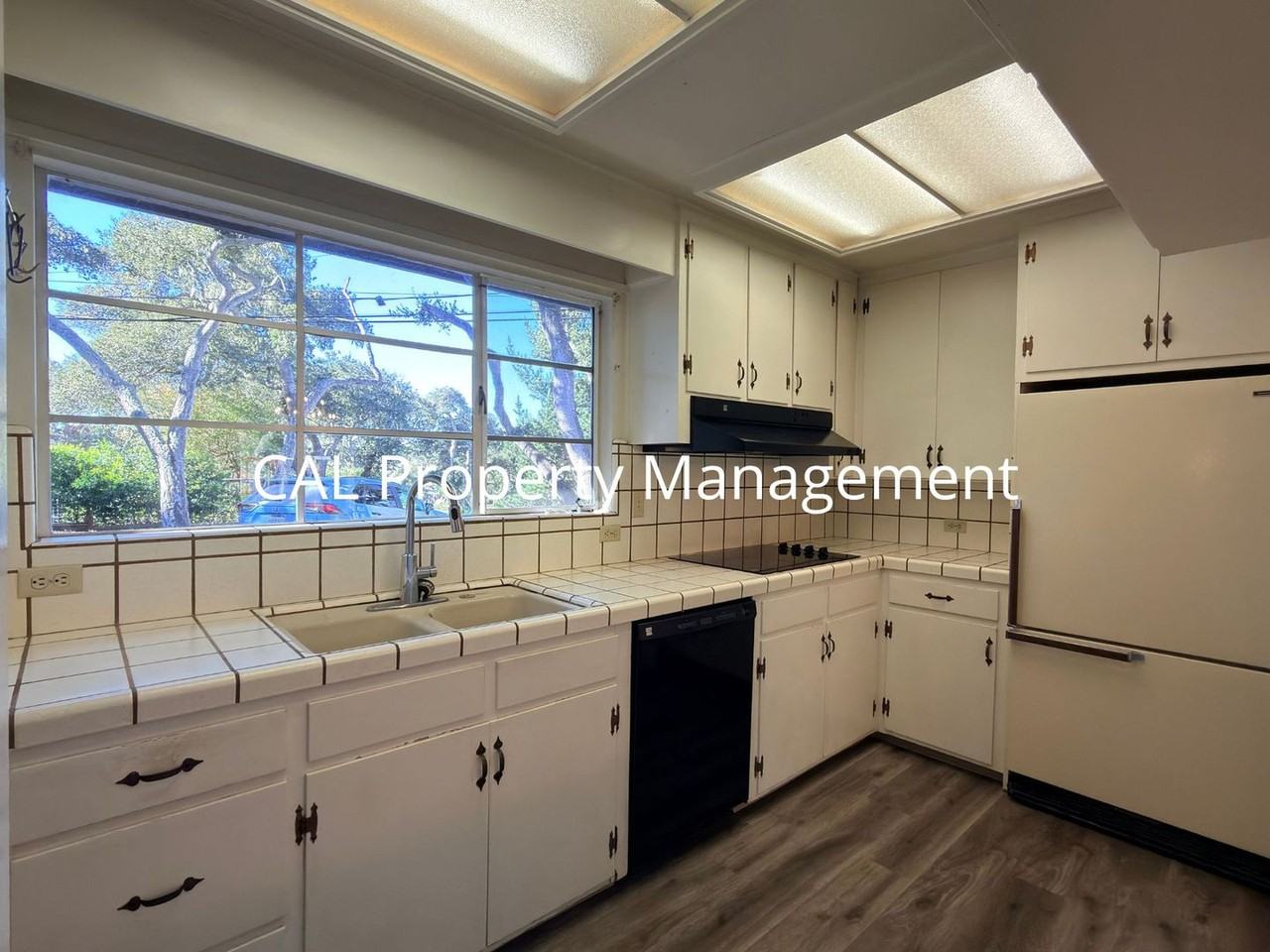 1043 Ortega Rd - Photo 3 of 29