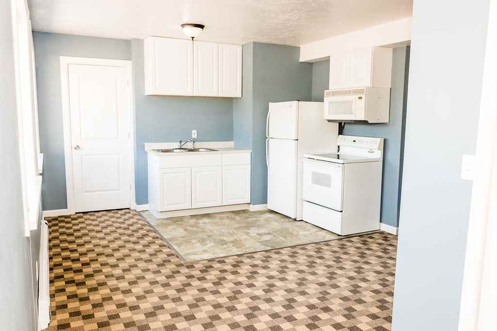 2691 Unaweep Ave. - Photo 6 of 23