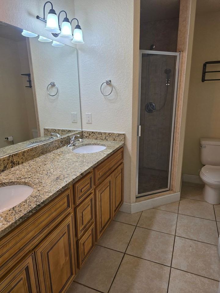 731 N Vermeer Way - Photo 7 of 13