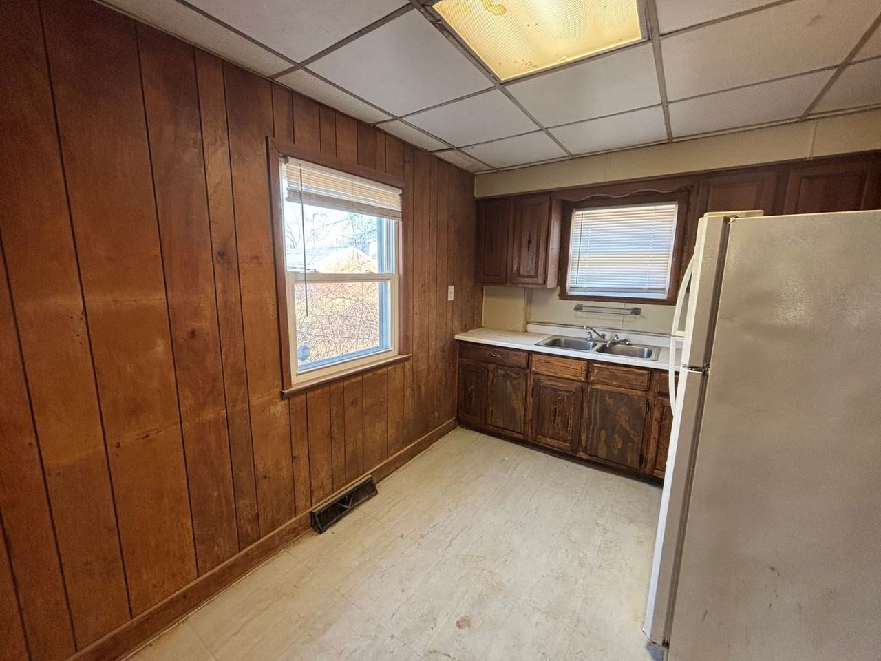 2922 D St - Photo 5 of 13