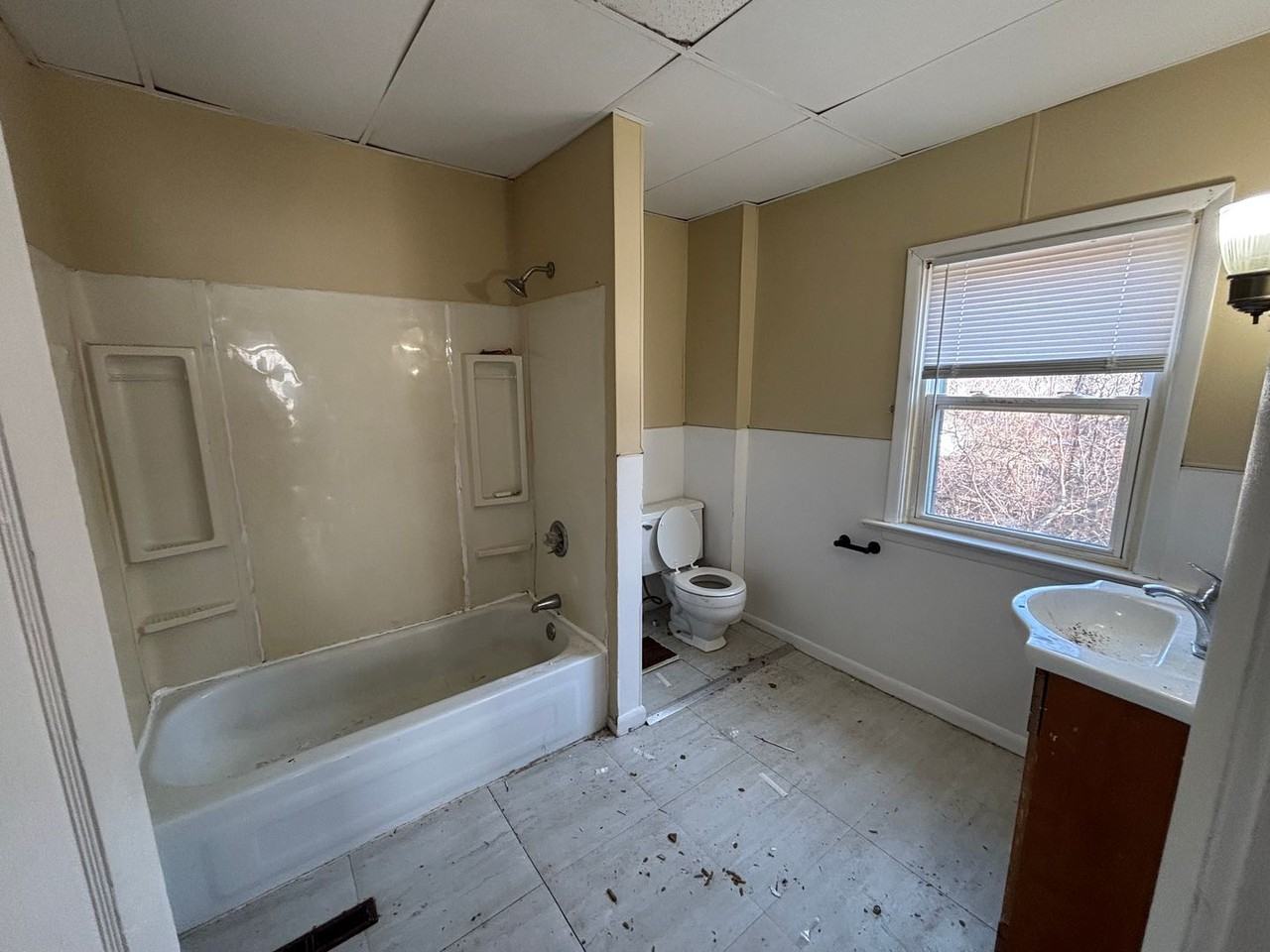 2922 D St - Photo 7 of 13