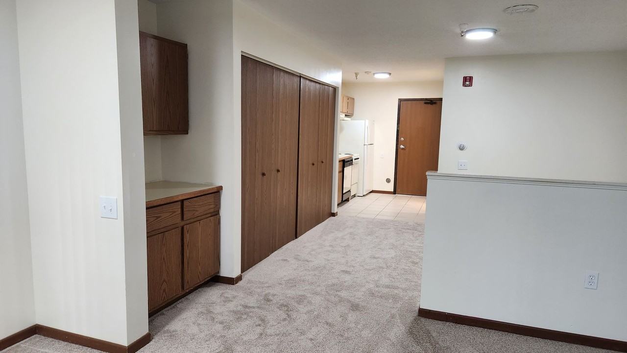 CR Flats - Photo 3 of 14