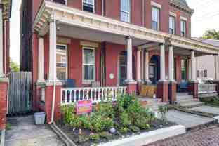 802 W Clay St - Photo 1 of 1