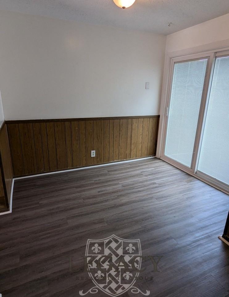 1031 Harold Dr #1 - Photo 5 of 23