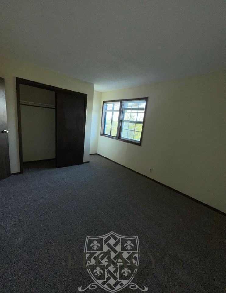 1031 Harold Dr #1 - Photo 2 of 23