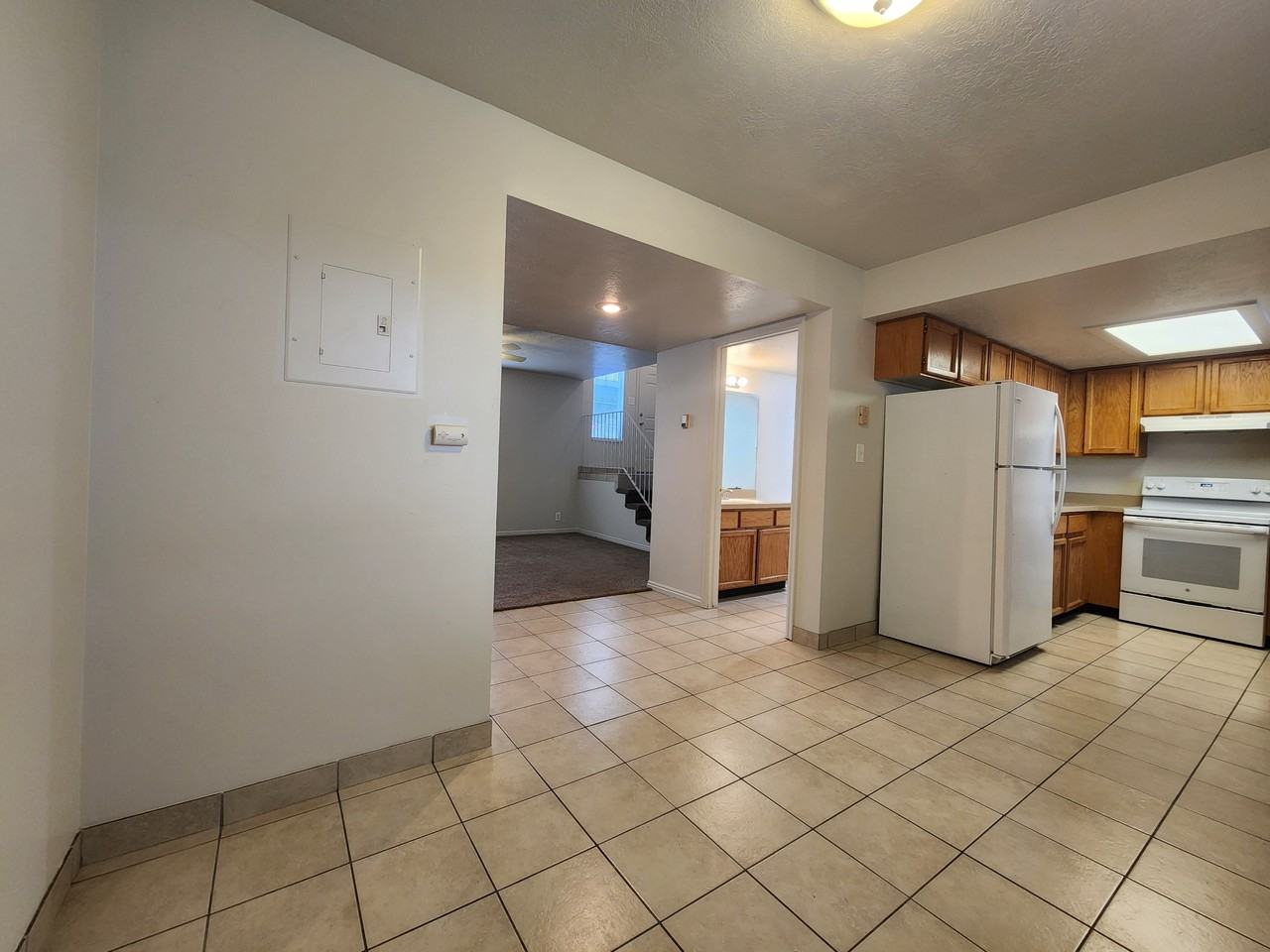 1748 Westnorth - Photo 7 of 19