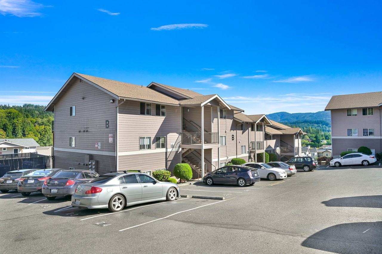 3100 Ferry Ave, Bellingham - Photo 3 of 50