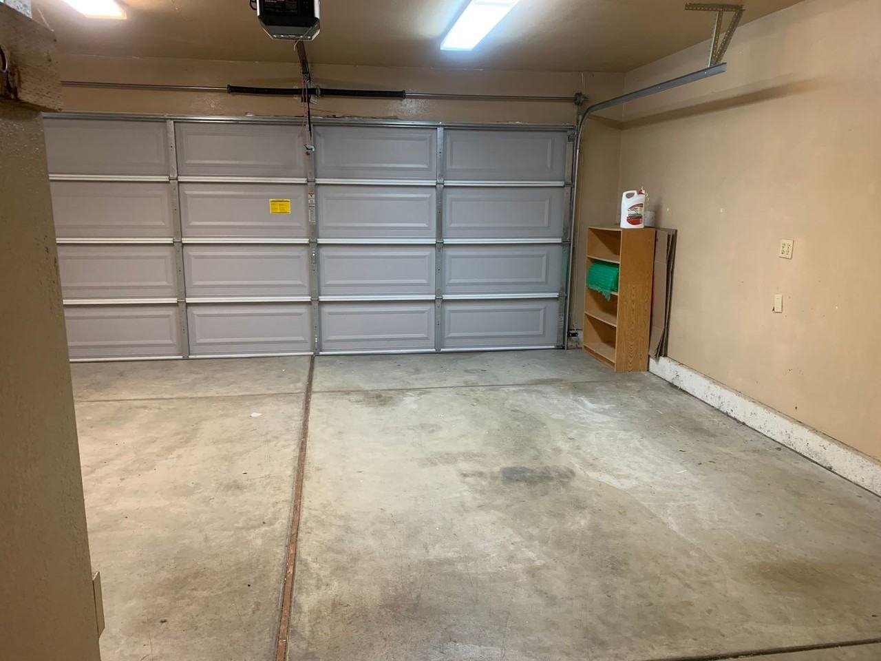 181 Carlton Ave - Photo 3 of 11