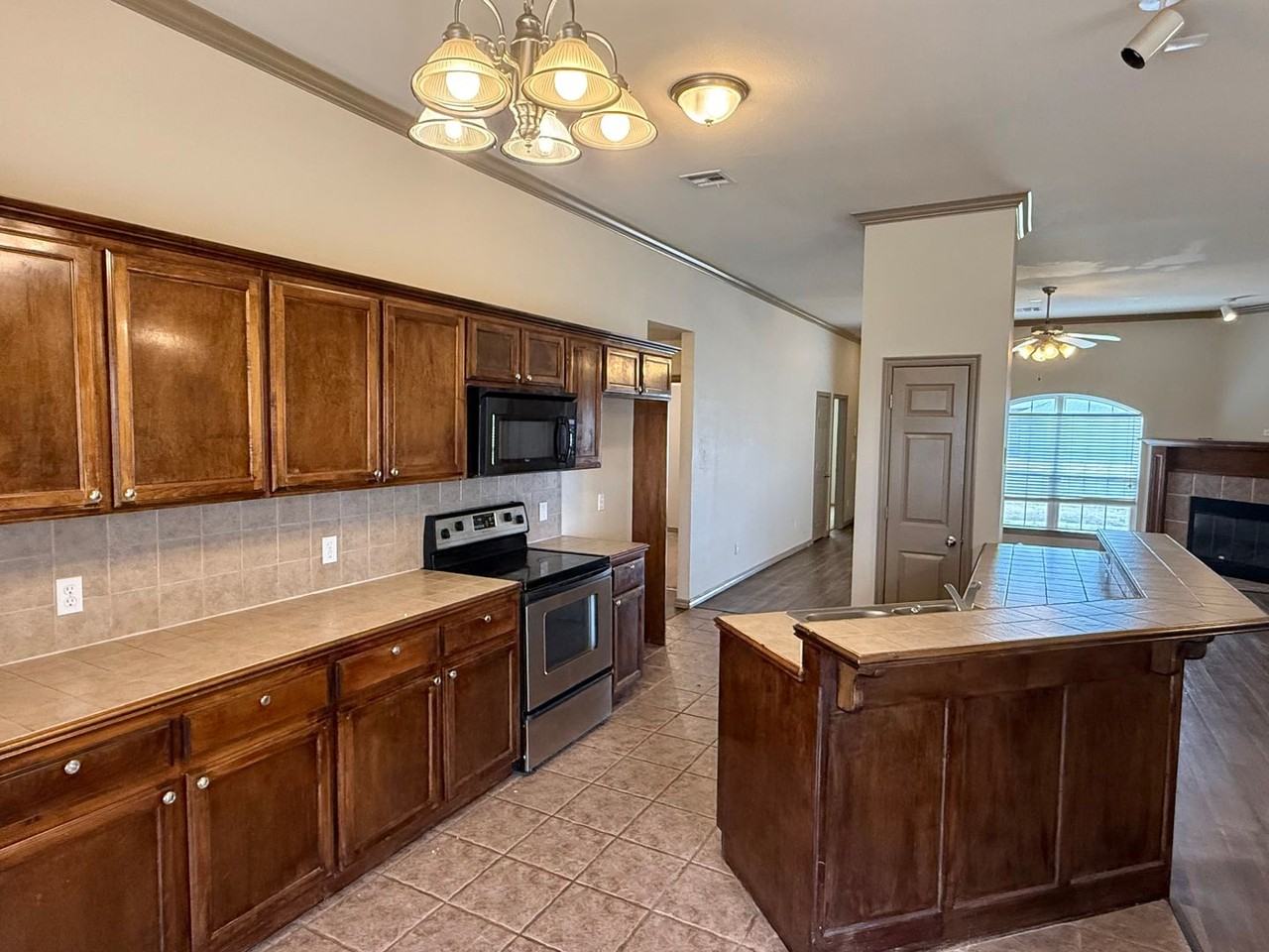 2145 Scissortail Landing Dr - Photo 6 of 19