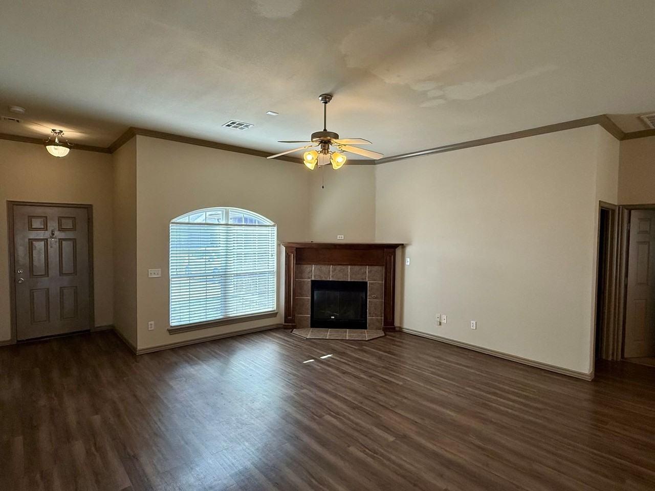 2145 Scissortail Landing Dr - Photo 2 of 18