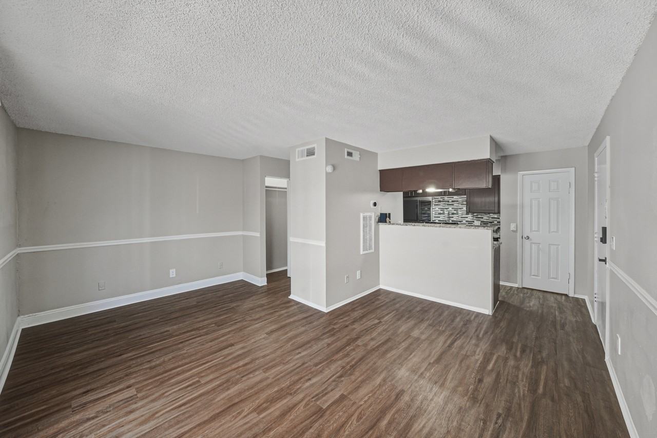 Magnolia Apartments - Photo 4 of 50