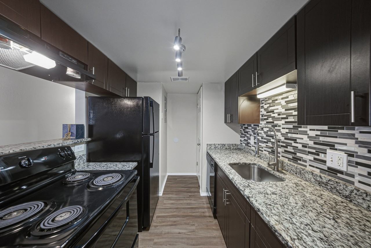 Magnolia Apartments - Photo 7 of 50