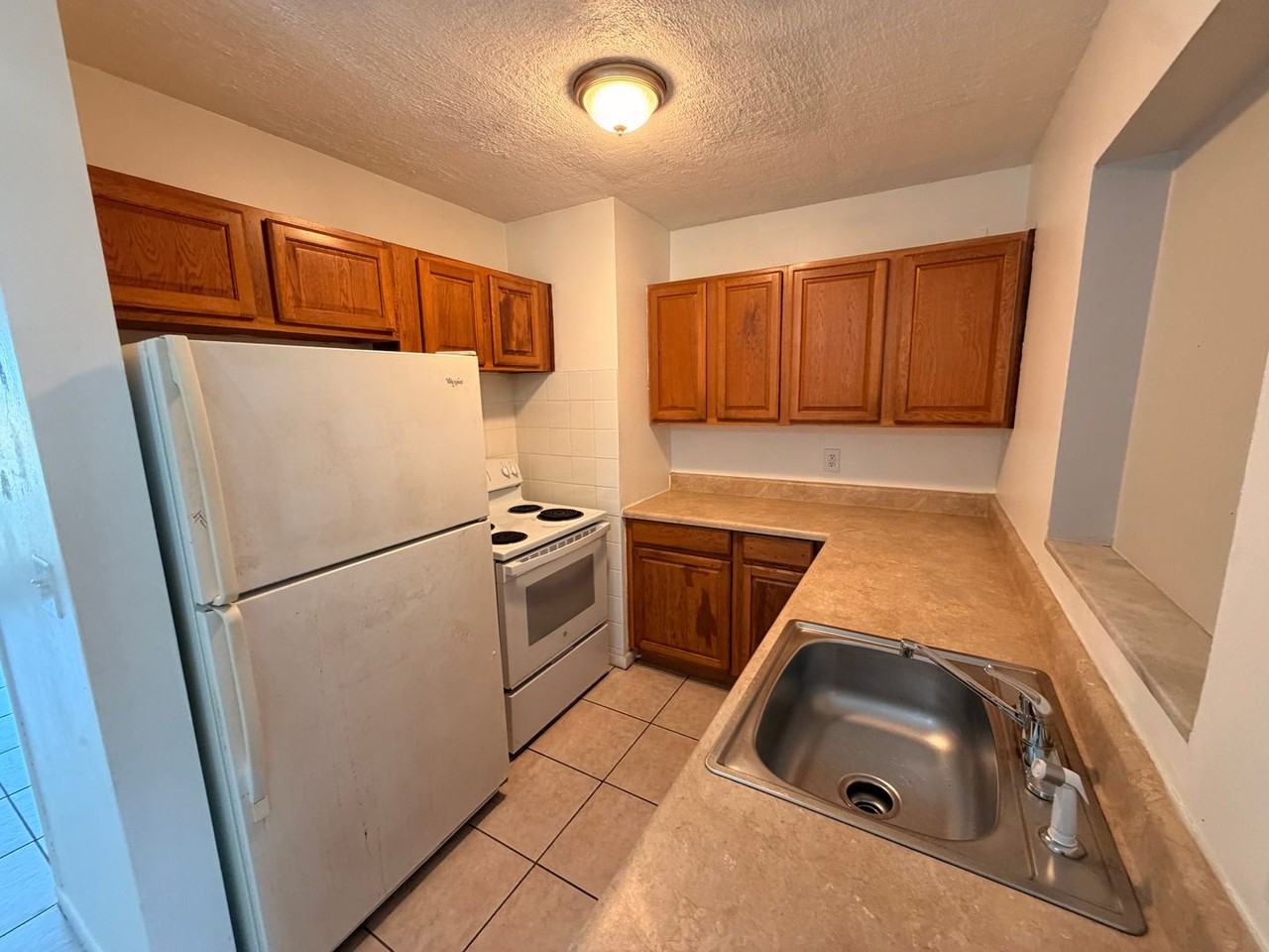 831 831 Rockhill Street - 831 Rockhill St - Photo 5 of 9