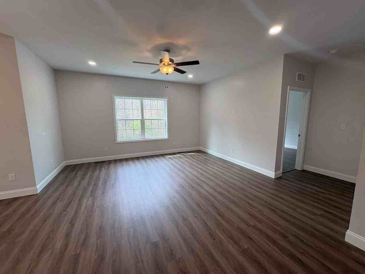 104 Ward Way - Photo 4 of 9