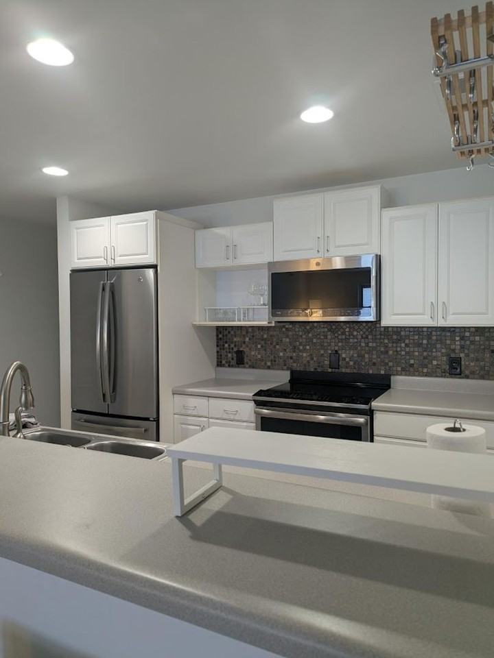 140 Depot Dr - Photo 5 of 18