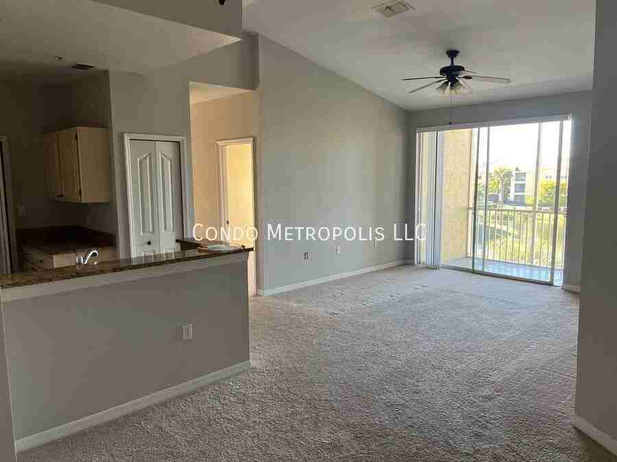 1175 Lake Shadow Cir #4302 - Photo 6 of 13