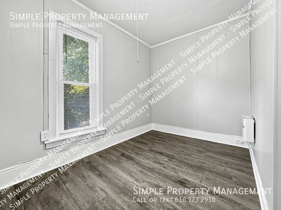 928 Chatham St Nw #2 - Photo 5 of 14