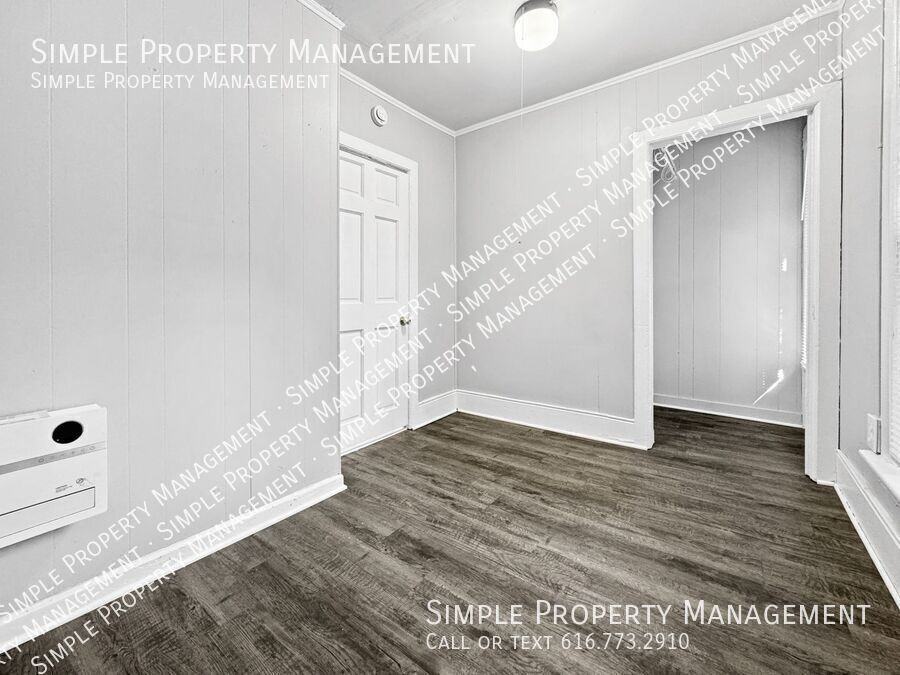 928 Chatham St Nw #2 - Photo 6 of 14