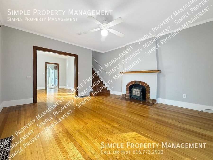 507 Glenwood Ave Se #2 - Photo 2 of 13