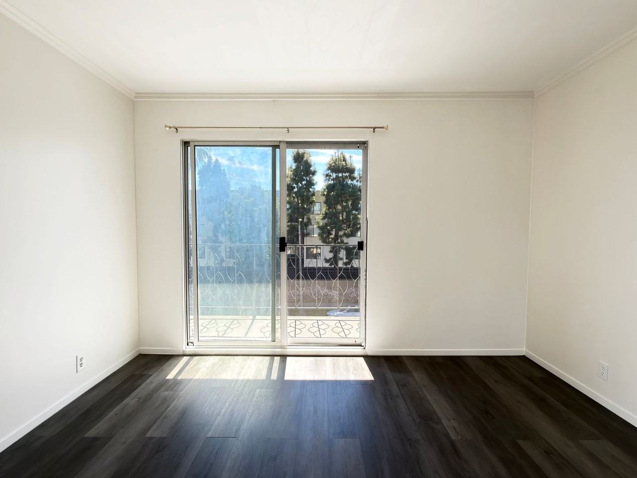 1139 E Ocean Blvd #301 - Photo 2 of 14