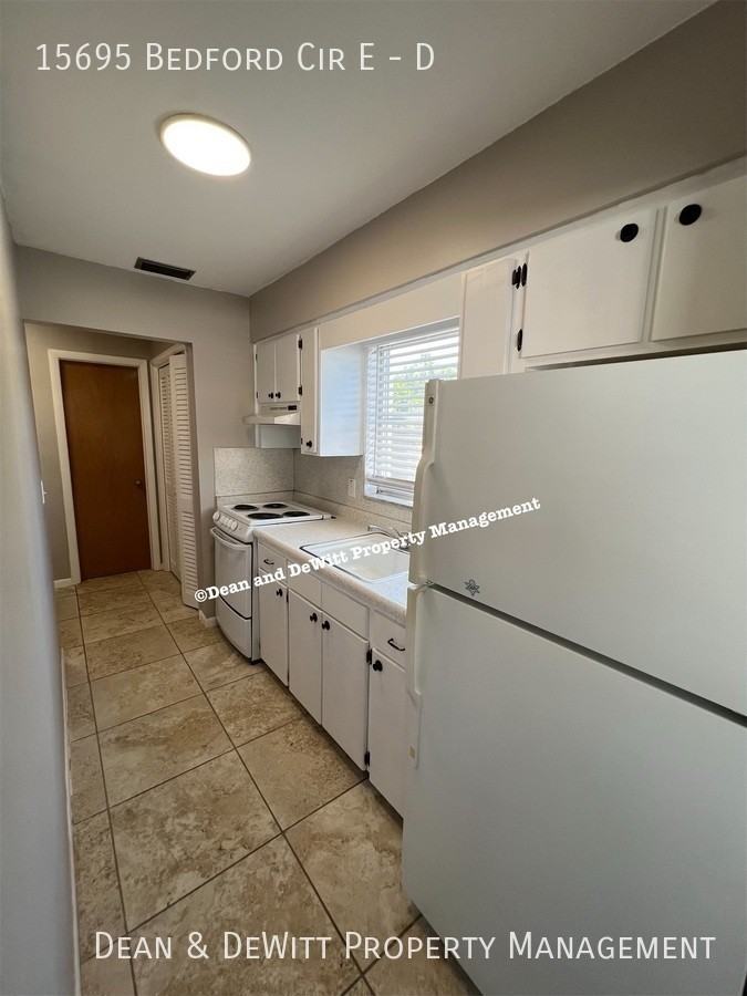 15695 Bedford Cir E #D - Photo 5 of 13