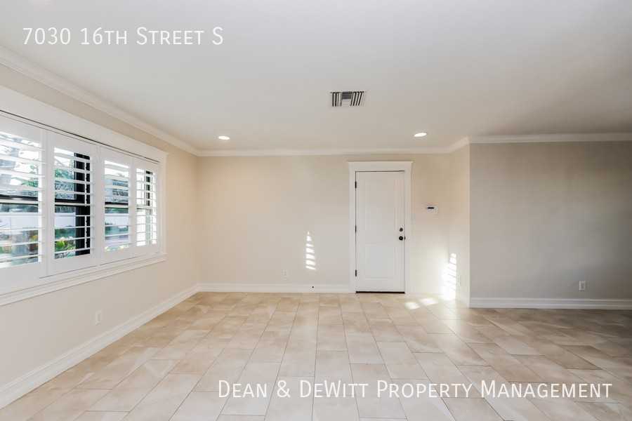 7030 16th St S - Photo 6 of 19