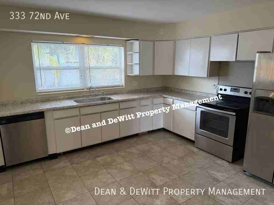 333 72nd Ave - Photo 7 of 18