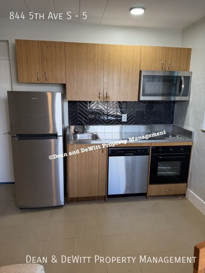 844 5th Ave S #5 - Photo 6 of 13