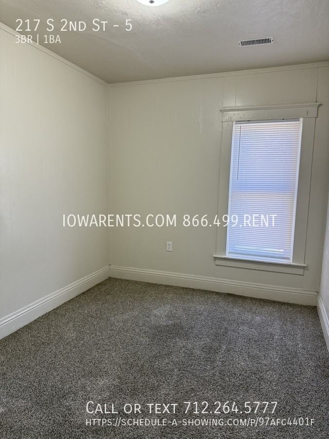 217 S 2nd St #5 - Photo 4 of 8