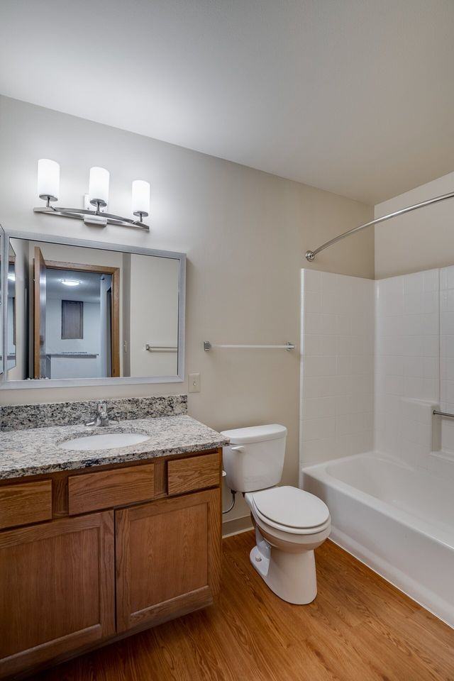 Downtown/Loring Park & & Spruce Pl #4-776 - Photo 3 of 8