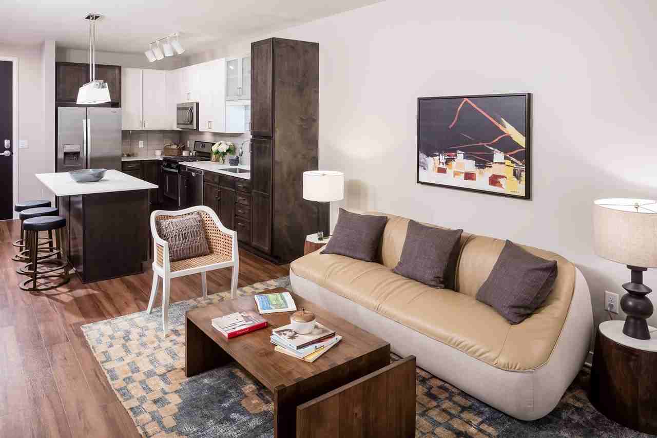 Lake & Dean Pkwy #4231 - Photo 4 of 14