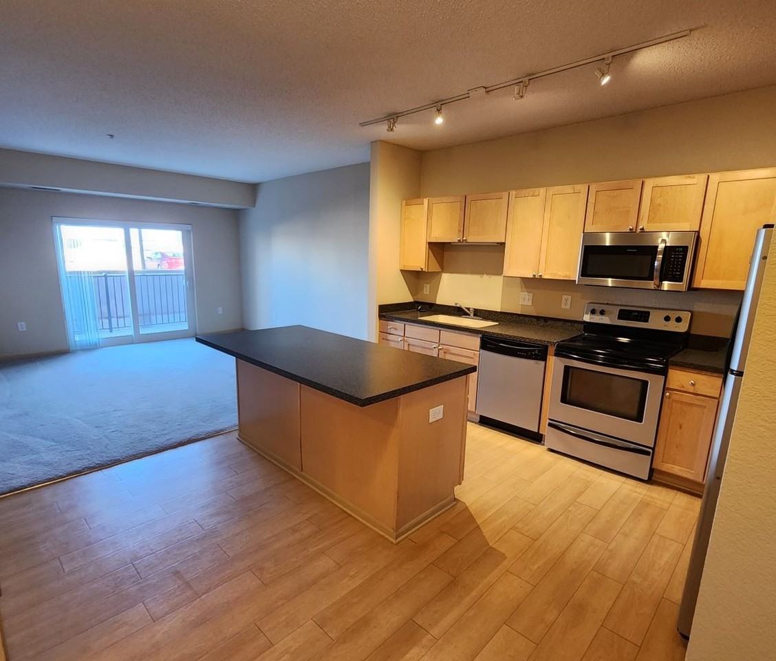 36th & Hwy 100 #448 - Photo 2 of 11