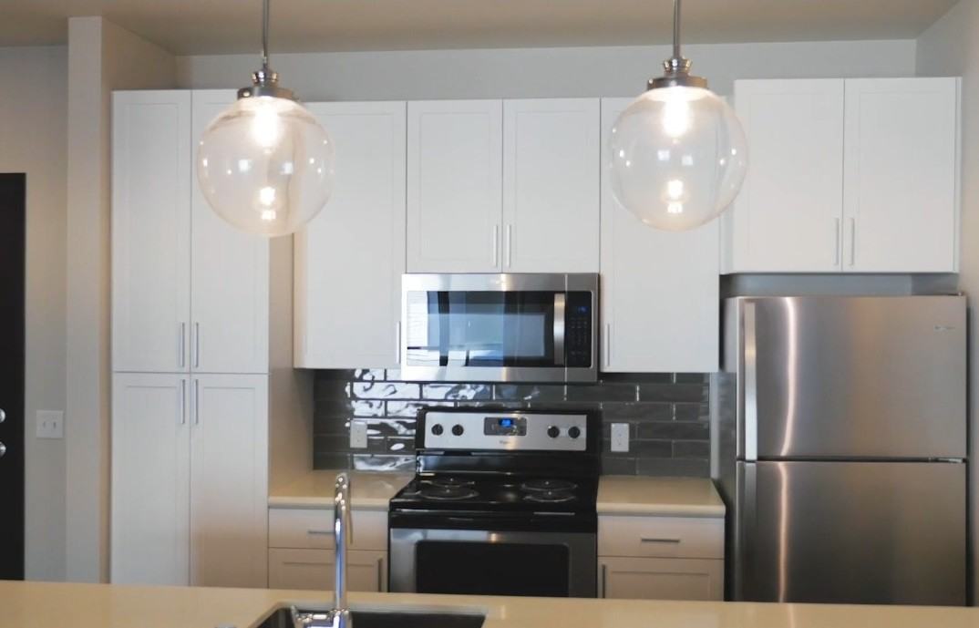 Lake & Irving Ave S #232 - Photo 2 of 9